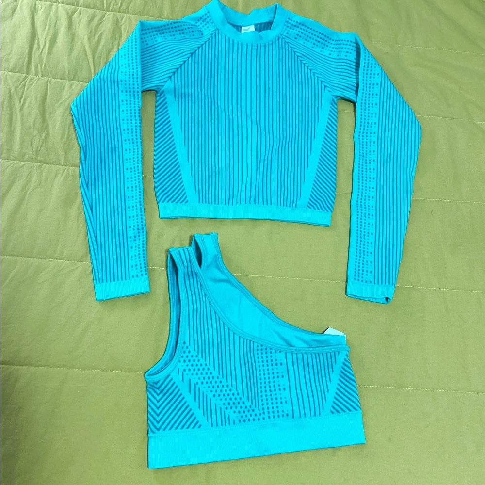FABLETICS 3-piece workout set - Picture 2 of 5